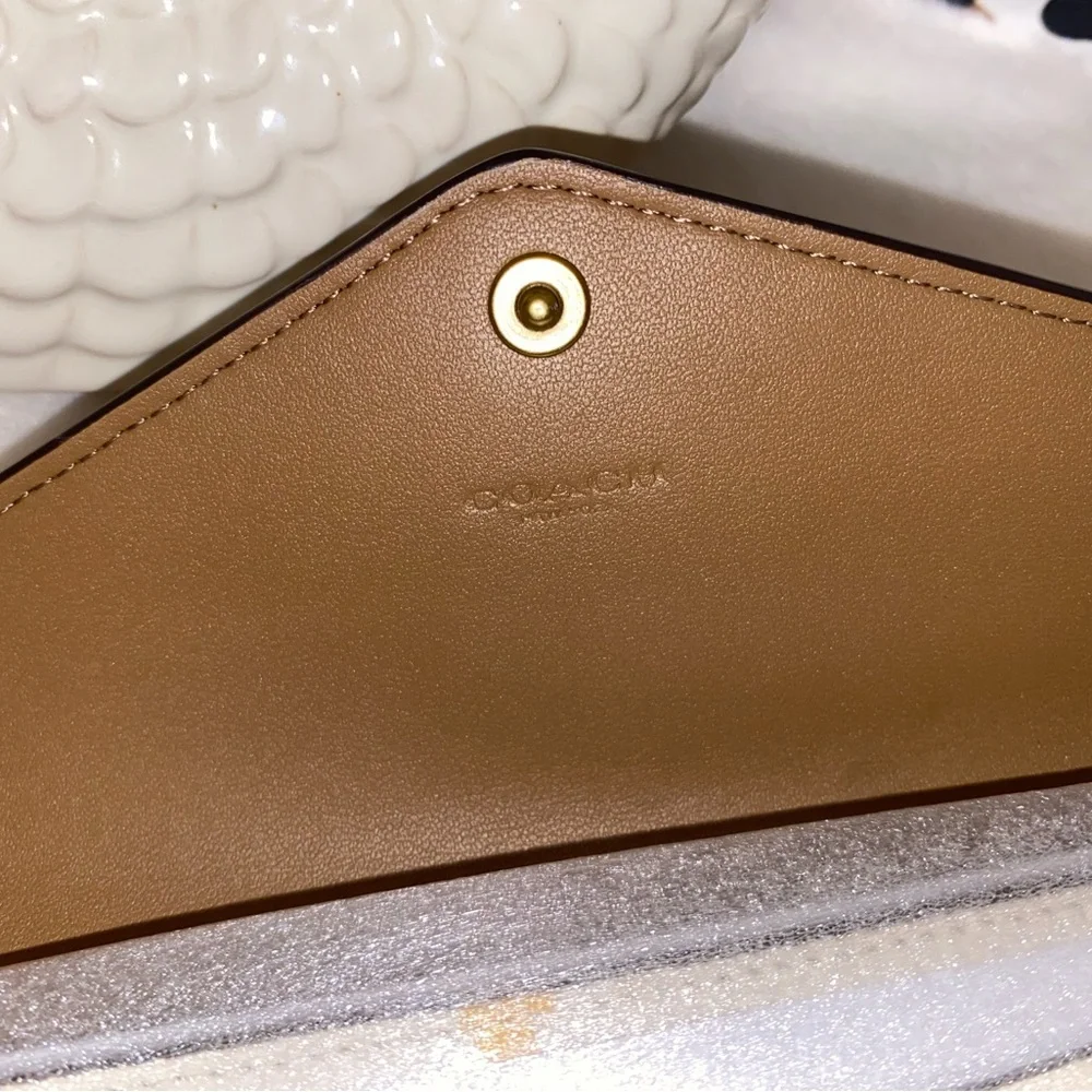 COACH WYN SOFT PEBBLE LEATHER WALLET WITH PAINT DAB FLORAL PRINT